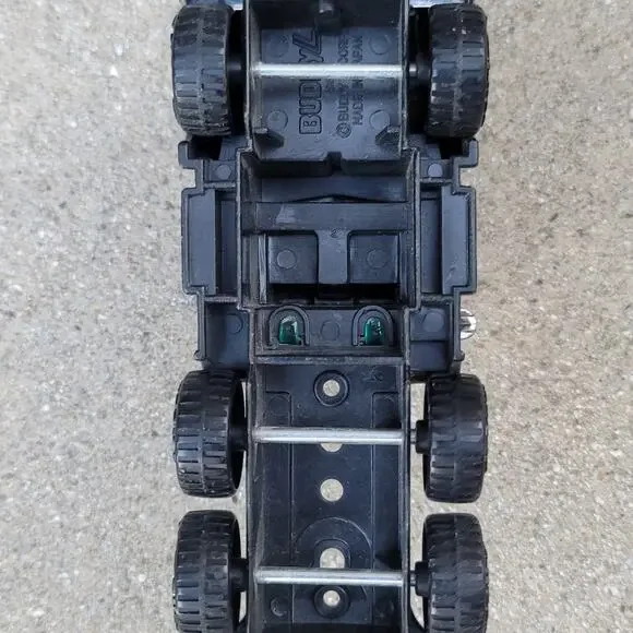 Vtg 1980 Buddy L Peterbilt Semi Tractor Truck - Picture 5 of 6